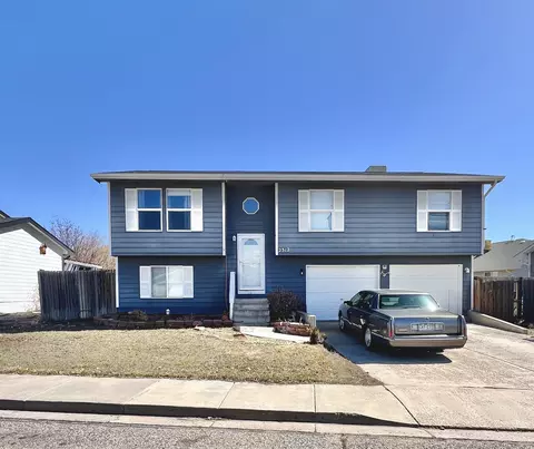 2312 Meadow Cir, Rifle, CO 81650