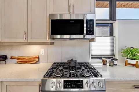Kitchen - 452 Red River Loop, Clifton, CO 81520 photo 2 of 4