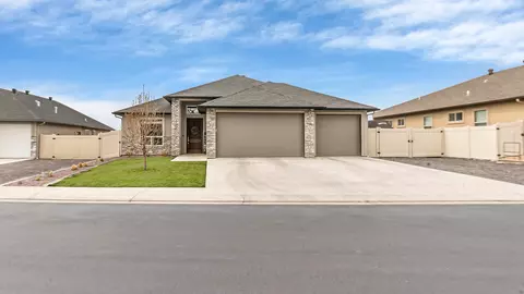 639 Thunder Ridge Dr, Grand Junction, CO 81504