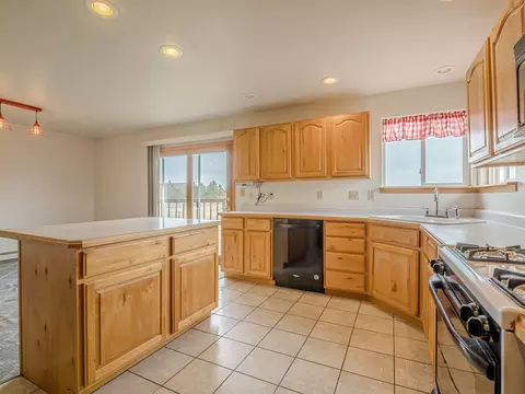 Kitchen - 1895 L Rd, Fruita, CO 81521 photo 3 of 3