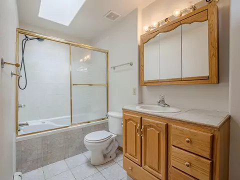 Bath - 1895 L Rd, Fruita, CO 81521 photo 2 of 3