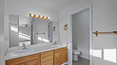 Bath - 555 Mica Dr, Fruita, CO 81521 photo 2 of 3