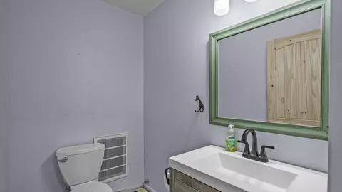 Bath - 1745 Oasis Dr, Mack, CO 81525 photo 2 of 2