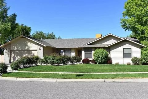 3735 Applewood St, Grand Junction, CO 81506