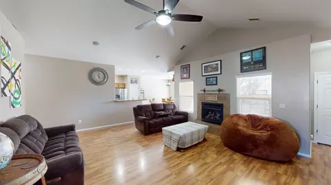 988 Agate Ct, Fruita, CO 81521 photo 2