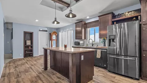 Kitchen - 1715 10 Rd, Mack, CO 81525 photo 3 of 3