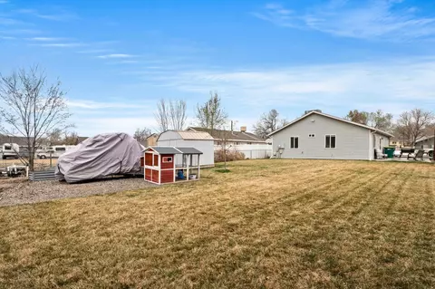 Exterior - 820 E Carolina Ave, Fruita, CO 81521 photo 5 of 7