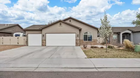 458 Fox Meadows Ct, Grand Junction, CO 81504