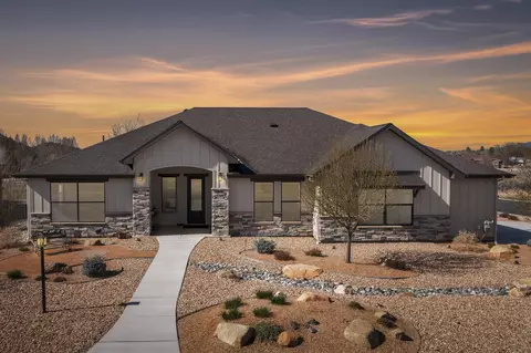 875 SE Pinyon St, Cedaredge, CO 81413