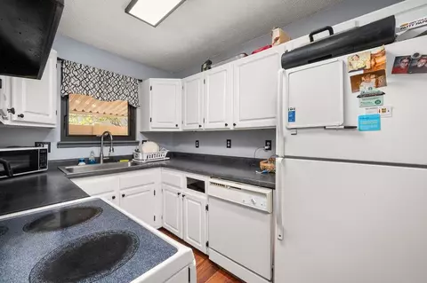 Kitchen - 808 E Cleveland Ave, Fruita, CO 81521 photo 2 of 2