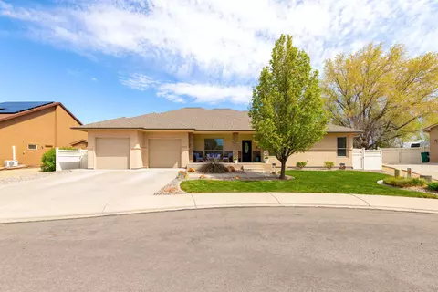 423 Oakwood Ave, Fruita, CO 81521