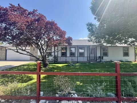 819 Elberta Ave, Palisade, CO 81526