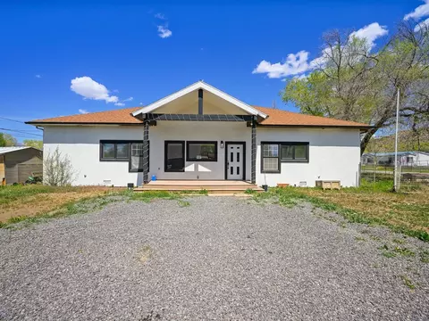 320 W 5th St, De Beque, CO 81630