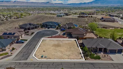2688 Lookout Ln, Grand Junction, CO 81503