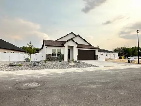 2877 Rock Creek Dr, Grand Junction, CO 81503