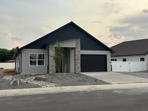 2879 Rock Creek Dr, Grand Junction, CO 81503