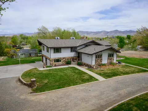 2666 Paradise Dr, Grand Junction, CO 81506