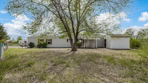 2814 S Niagara Cir, Grand Junction, CO 81501