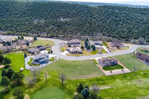 1275 SE Fairway Dr, Cedaredge, CO 81413 photo 9