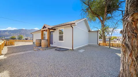 133 E 1st St, Palisade, CO 81526 photo 1