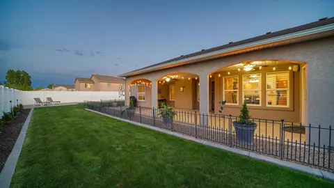 943 Dee Ann St, Fruita, CO 81521 photo 2