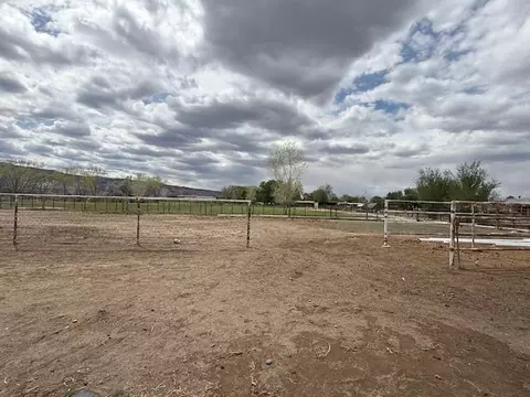 Exterior - 851 21 Rd, Fruita, CO 81521 photo 4 of 10
