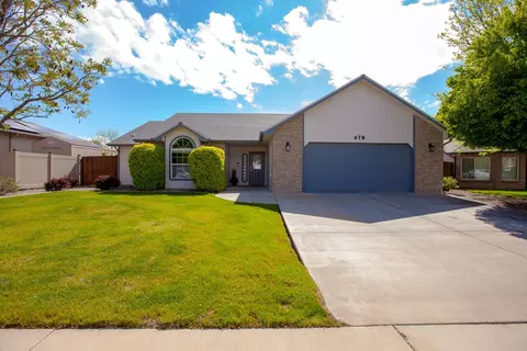 678 Anthracite Dr, Fruita, CO 81521