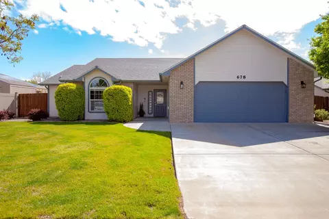 Exterior - 678 Anthracite Dr, Fruita, CO 81521 photo 10 of 11