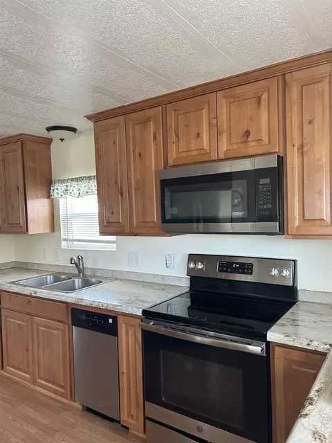 Kitchen - 1517 Aquarius Ave, Fruita, CO 81521 photo 3 of 3