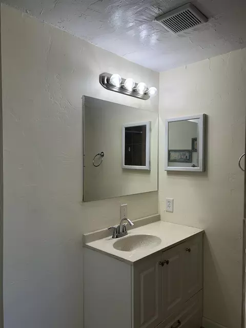 Bath - 1517 Aquarius Ave, Fruita, CO 81521 photo 2 of 2