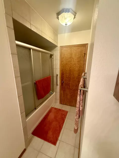 Bath - 139 Pinyon Cir, Rangely, CO 81648 photo 3 of 4