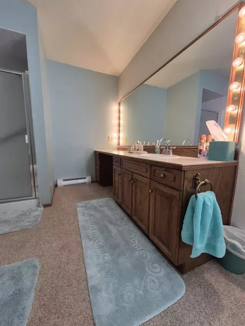 Bath - 139 Pinyon Cir, Rangely, CO 81648 photo 1 of 4