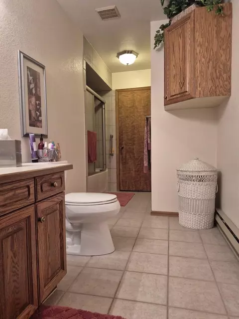 Bath - 139 Pinyon Cir, Rangely, CO 81648 photo 2 of 4