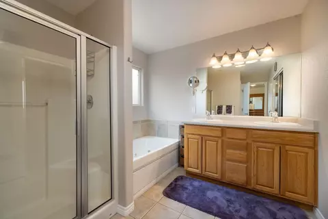 Bath - 466 Amethyst Dr, Fruita, CO 81521 photo 1 of 3