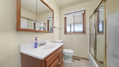 Bath - 312 Hillcrest Ave, Rangely, CO 81648 photo 3 of 4