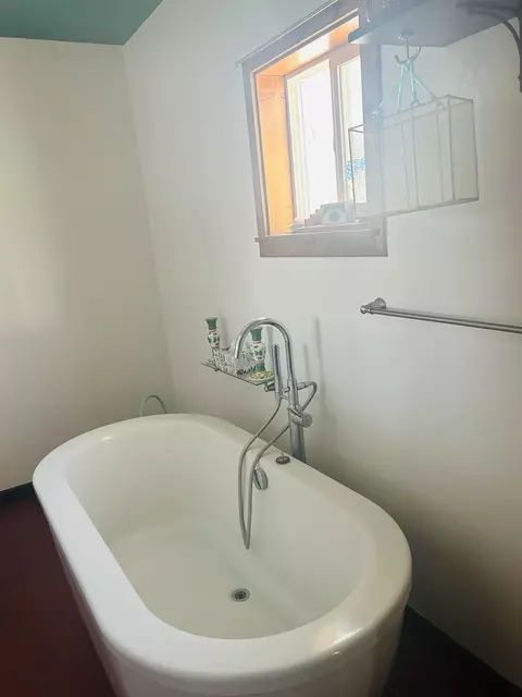 Bath - 49067 Ke Rd, Mesa, CO 81643 photo 1 of 5