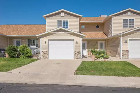 72 Cliff View Ct, Parachute, CO 81635