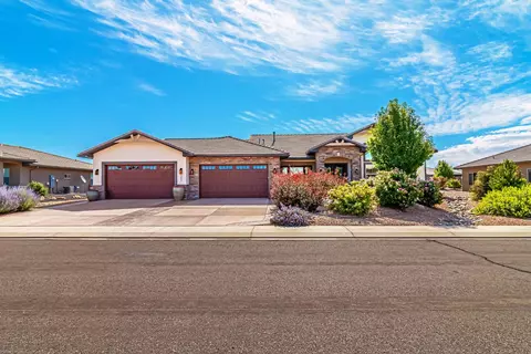 Exterior - 1304 Fairway Dr, Fruita, CO 81521 photo 2 of 11