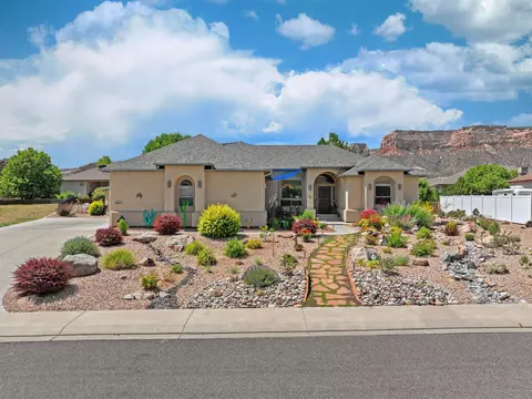 2219 Canyon Rim Dr, Grand Junction, CO 81507