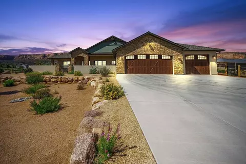 655 Eagles Nest Ct, Grand Junction, CO 81507
