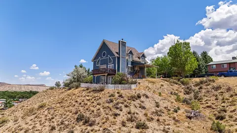 208 Hillcrest Cir, Rangely, CO 81648 photo 4