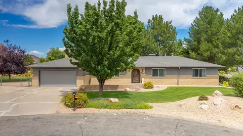 527 Ute Ct, Grand Junction, CO 81507