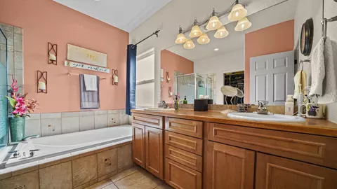 Bath - 524 Garnet Dr, Fruita, CO 81521 photo 1 of 2
