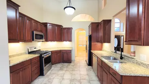 Kitchen - 986 St Peppin Dr, Fruita, CO 81521 photo 2 of 3