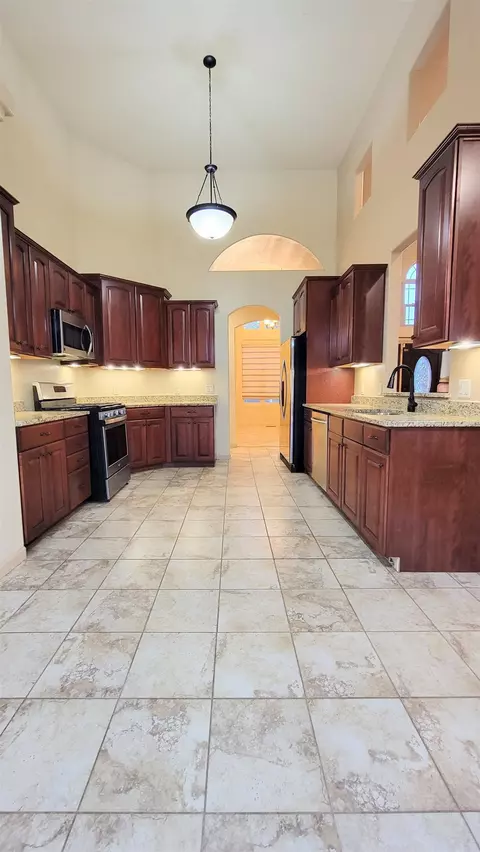 Kitchen - 986 St Peppin Dr, Fruita, CO 81521 photo 1 of 3