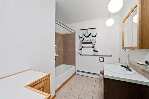 Bath - 1003 E Harrison Ave, Fruita, CO 81521 photo 1 of 3