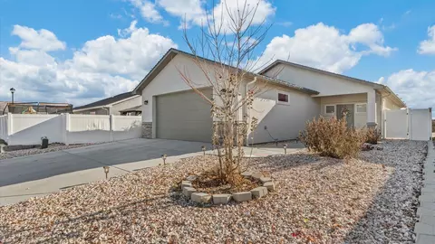 3045 Red Pear Dr, Grand Junction, CO 81504
