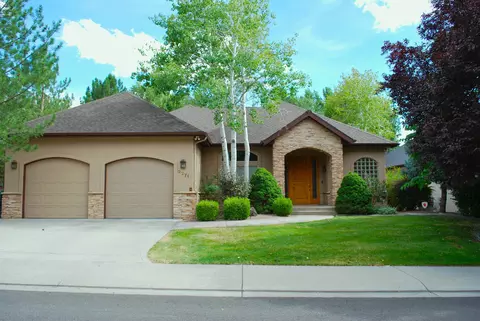 2271 Fernwood Ct, Grand Junction, CO 81506