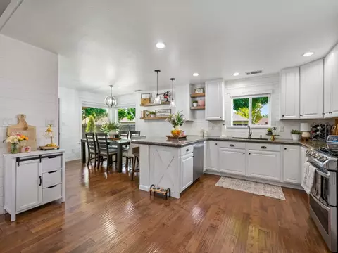Kitchen - 357 N Bookcliff Ct, Fruita, CO 81521 photo 2 of 4