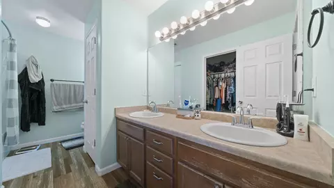 Bath - 861 Halfturn Rd, Rangely, CO 81648 photo 1 of 3
